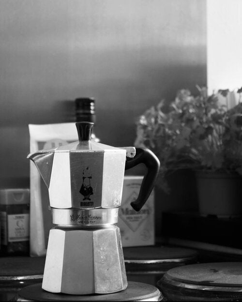 BREW AT HOME MOKA POT Common Coffee